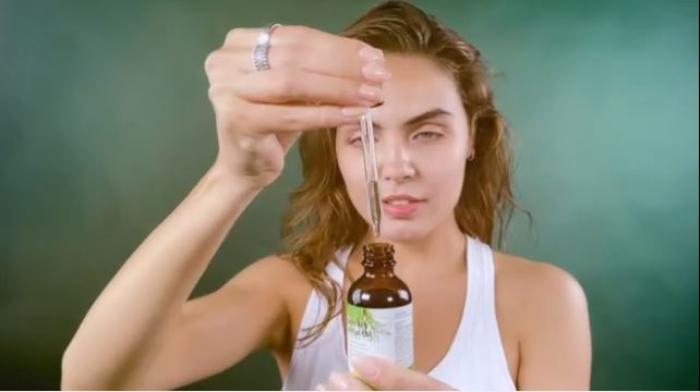 How to Make Rosemary Hair Oil at Home